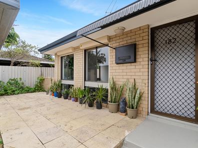 182 Camberwarra Drive, Craigie WA 6025