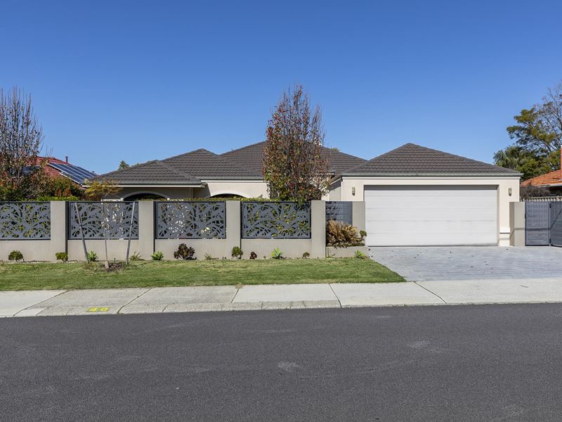 40 Howes Crescent, Dianella