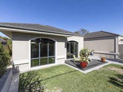 40 Howes Crescent, Dianella WA 6059