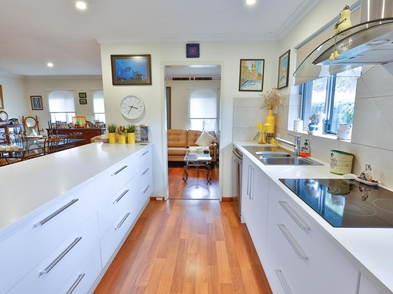 51 Allinson Drive, Girrawheen