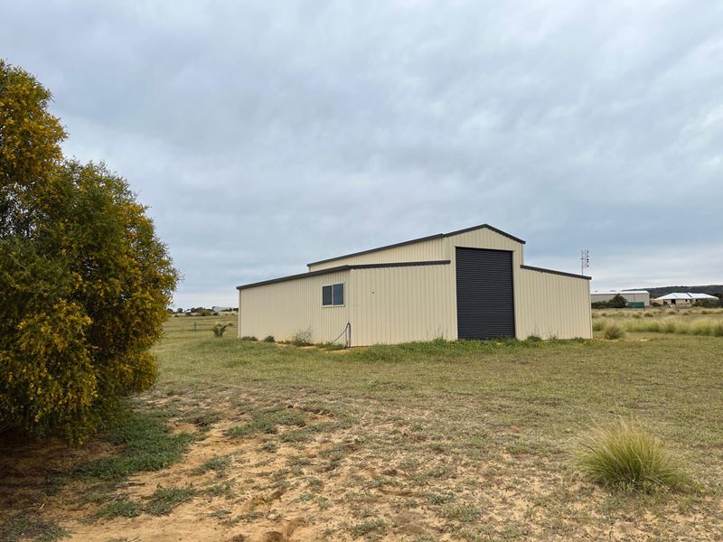 43 Cargeeg Bend, White Peak