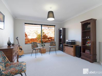 21 Coode Street, Bayswater WA 6053