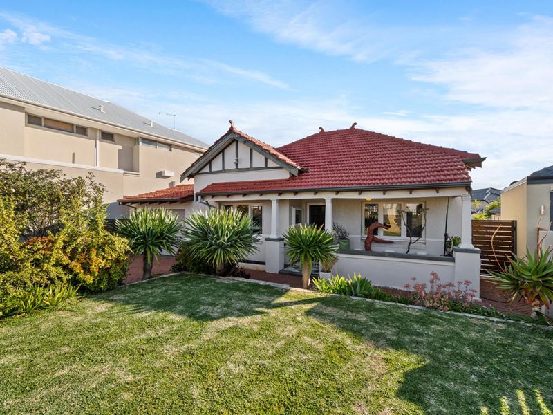 77 Hamilton Street, Stirling
