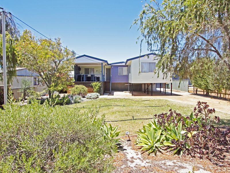 10 Drummond Circus, Cervantes