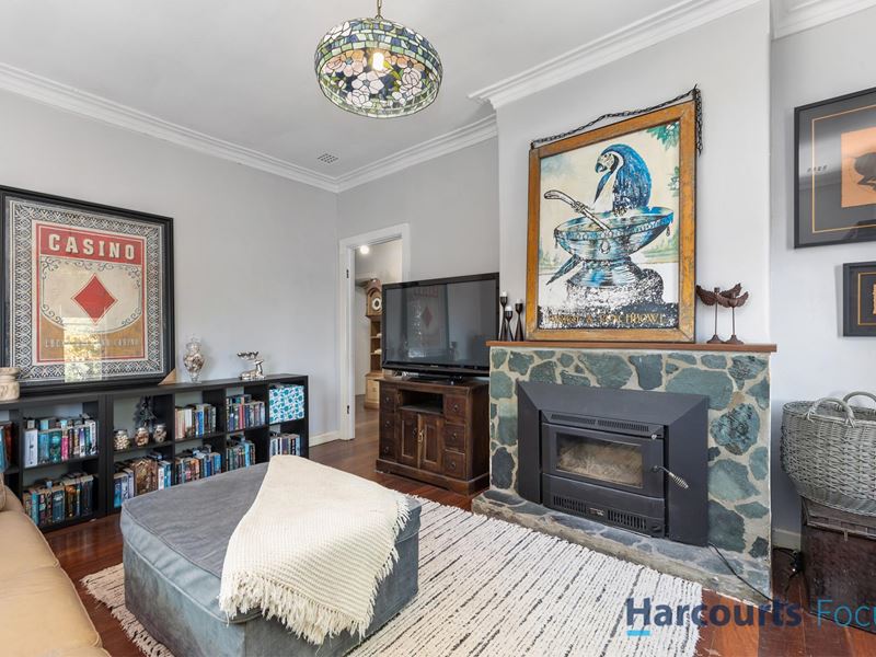 16 Balfour Road, Swan View