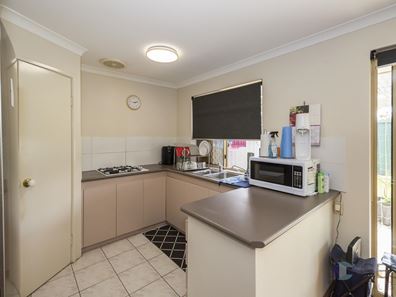 Villa 5/2-8 Palmerston Street, St James WA 6102