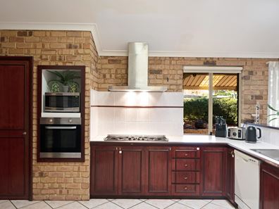 5 Jomar Court, Gosnells WA 6110