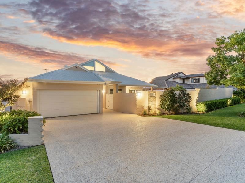 10 Cressbrook Way, Carine