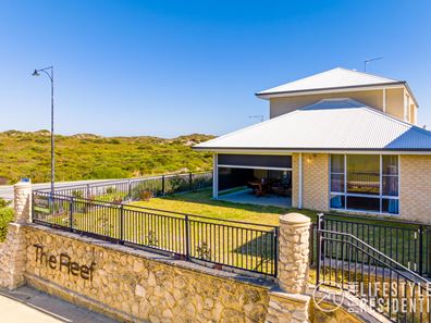 17 Abrolhos Close, Two Rocks WA 6037