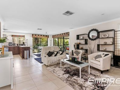 29 Runnymede Gate, Wellard WA 6170