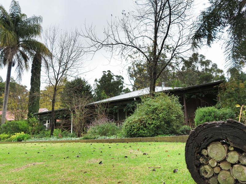 229 Holyoake Road, Dwellingup