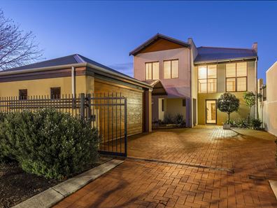 11/3 Piccolo Place, Halls Head WA 6210