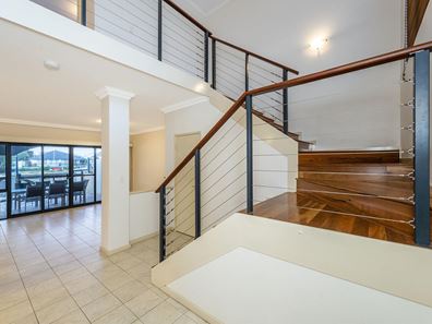 11/3 Piccolo Place, Halls Head WA 6210