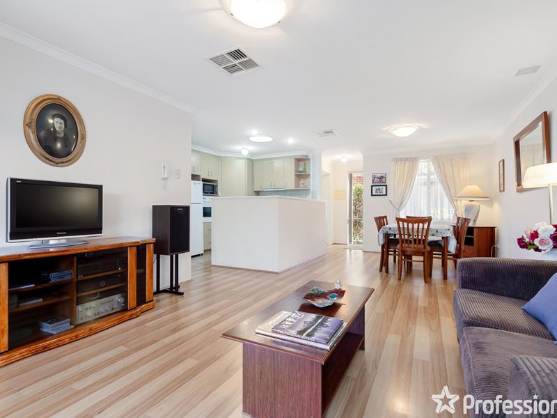 15/2 Cerberus Avenue, Parkwood