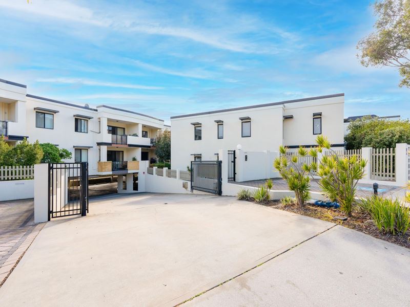 18/5 Eastleigh Loop, Currambine