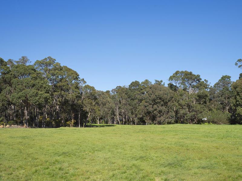 11 (Lot 32) Secluded View, Cowaramup WA 6284