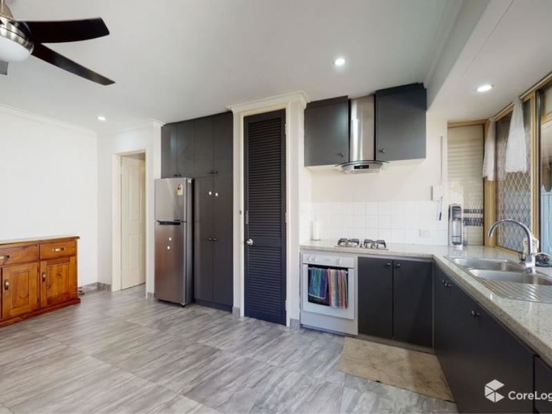 2 Valley Brook Road, Caversham