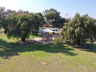 6 Gordon Road West, Dianella WA 6059