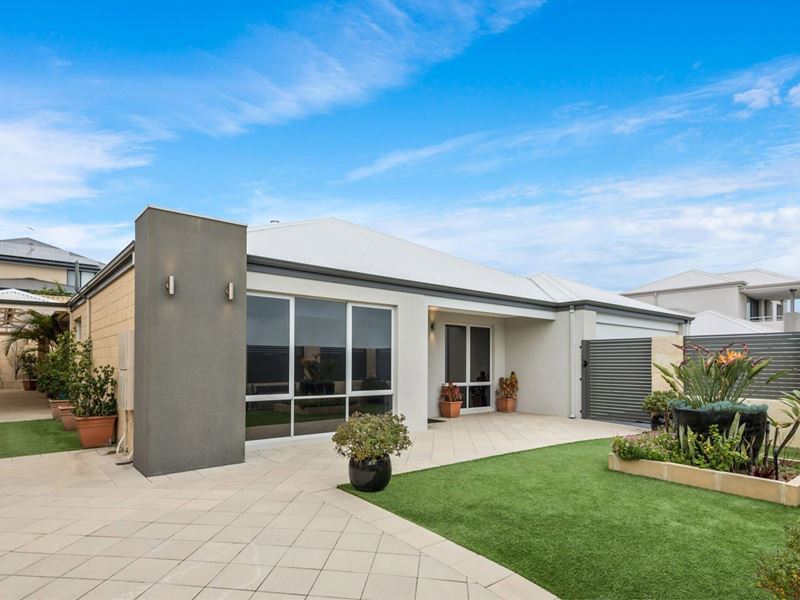 10 Calis Avenue, Iluka