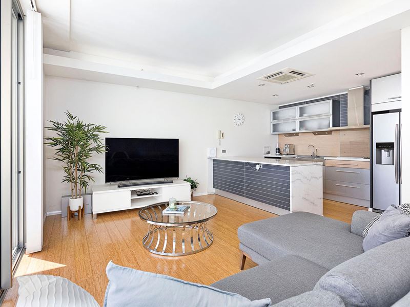 131/22 St Georges Tce, Perth