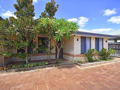 24 Flora Valley Grove, Ellenbrook WA 6069