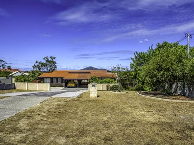 10B MANDALAY PLACE, Craigie WA 6025