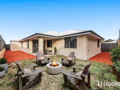 11 Huntington Street, Madora Bay WA 6210