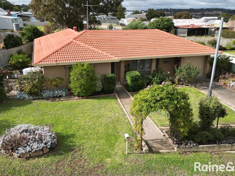 17 Pensioner Road, Kojonup WA 6395