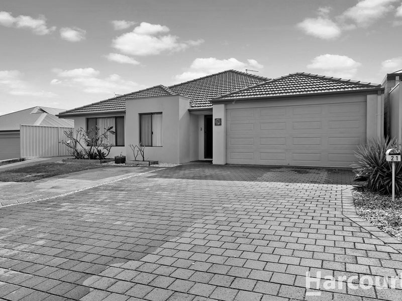 21 Pinehurst Loop, Meadow Springs