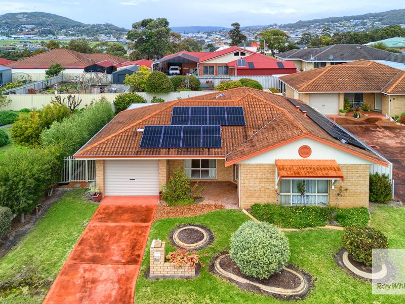 23 Hall Rise, Yakamia WA 6330