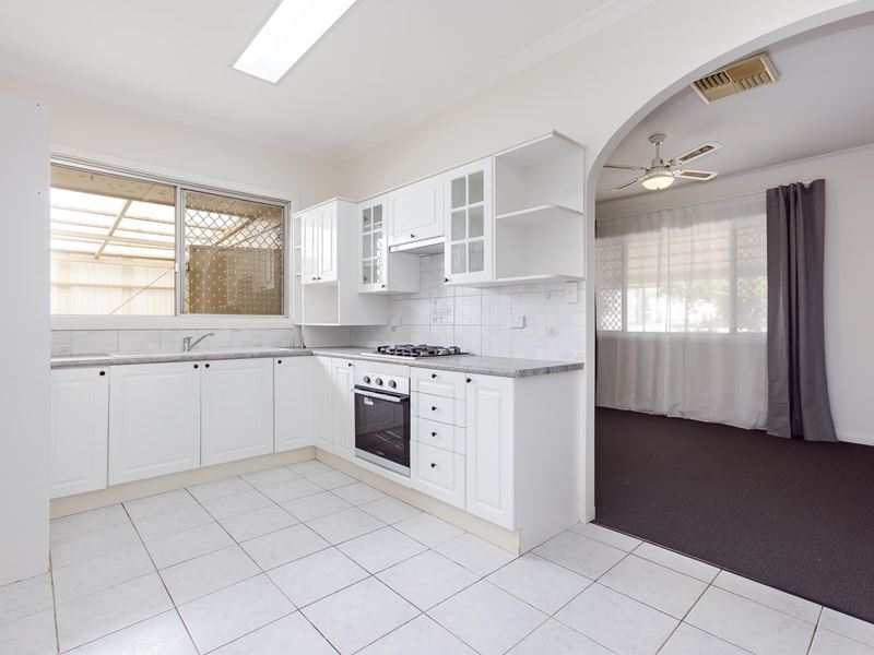 17 Dounley Street, Balga WA 6061