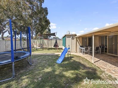 7 Fussel Green, Stratton WA 6056