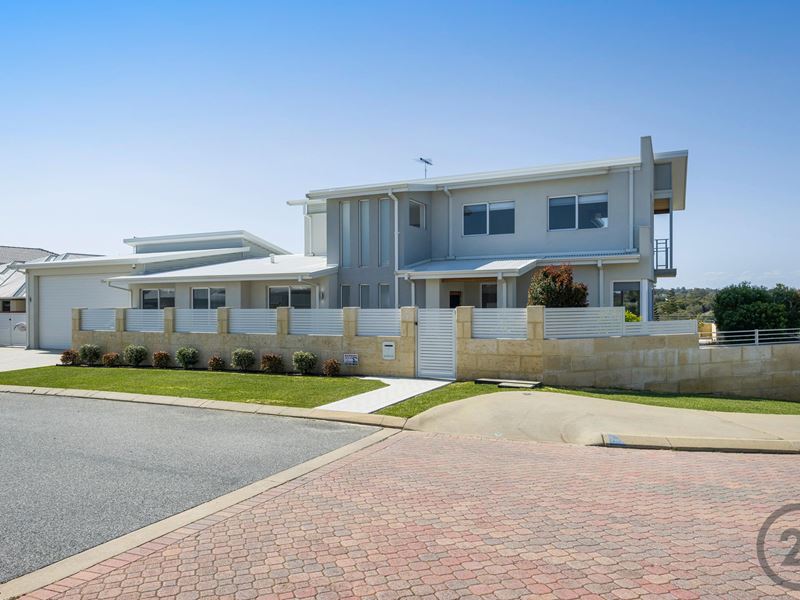 2 Beachport Way, Wannanup WA 6210