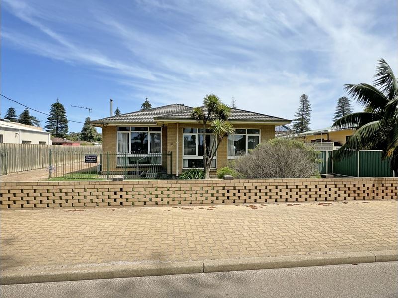 70 The Esplanade, Esperance WA 6450