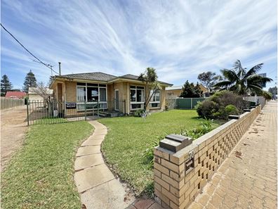 70 The Esplanade, Esperance WA 6450