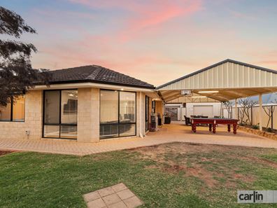 9 Dundas Court, Bertram WA 6167