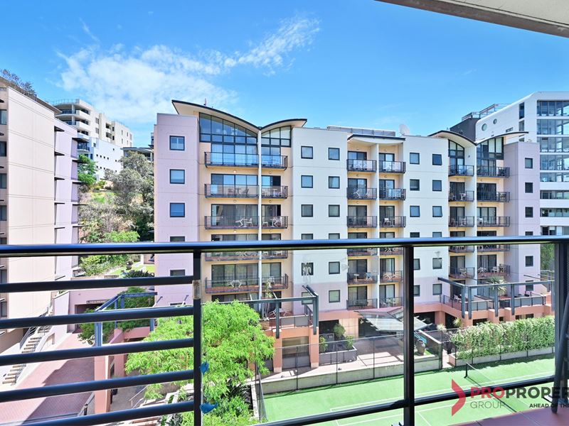 29/110 Mounts Bay Road, Perth