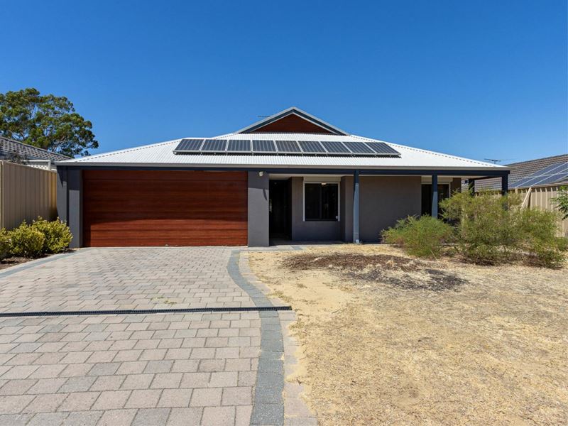 18 Clarinda Avenue, Orelia