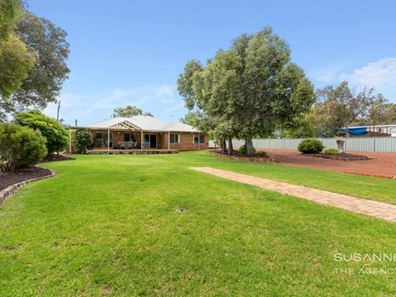 33 Winsor Road, Kalamunda WA 6076