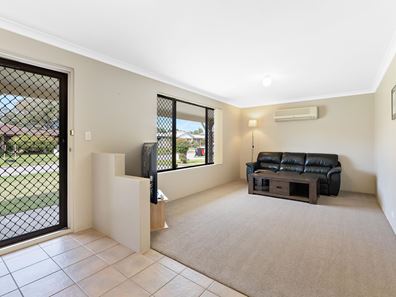 11 Logan Court, Seville Grove WA 6112