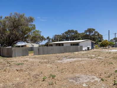 6 Read Street, Green Head WA 6514