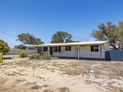 6 Read Street, Green Head WA 6514