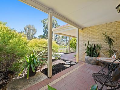 13 Lynch Ave, Rockingham WA 6168