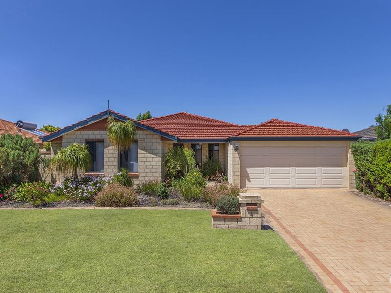 4 Beroona Way, South Lake WA 6164