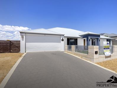 10 Shamrock Street, Wandina WA 6530