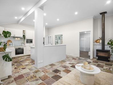 4 Yale Lane, Currambine WA 6028