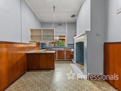 9 Sommers Road, Brunswick WA 6224