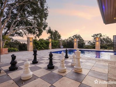 22 Grenville Road, Gooseberry Hill WA 6076