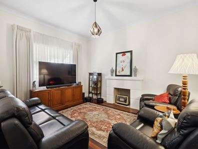 10 Elizabeth Street, Bayswater WA 6053