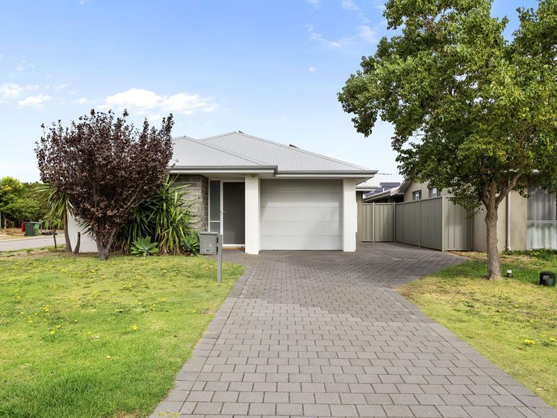 9A Florizel St, Coolbellup WA 6163